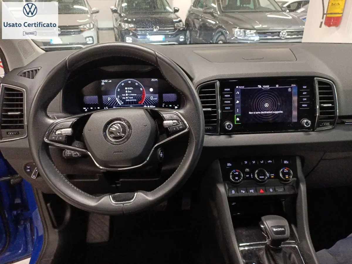 Skoda Karoq usata a Genova (14)