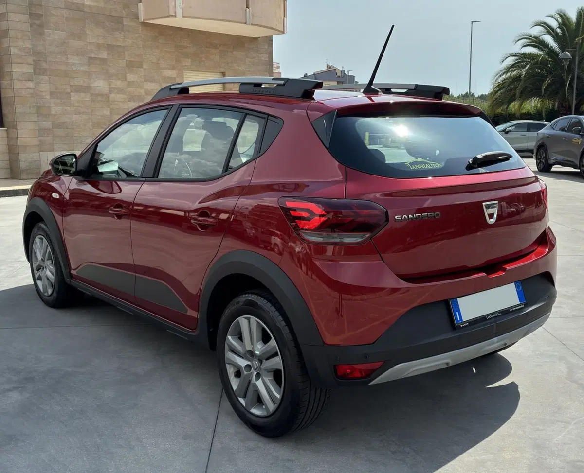 Dacia Sandero usata a Frosinone (4)