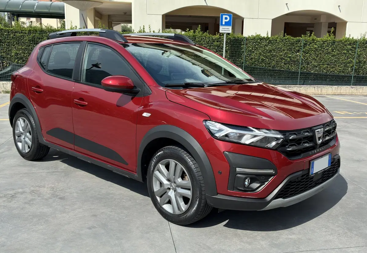 Dacia Sandero usata a Frosinone (8)