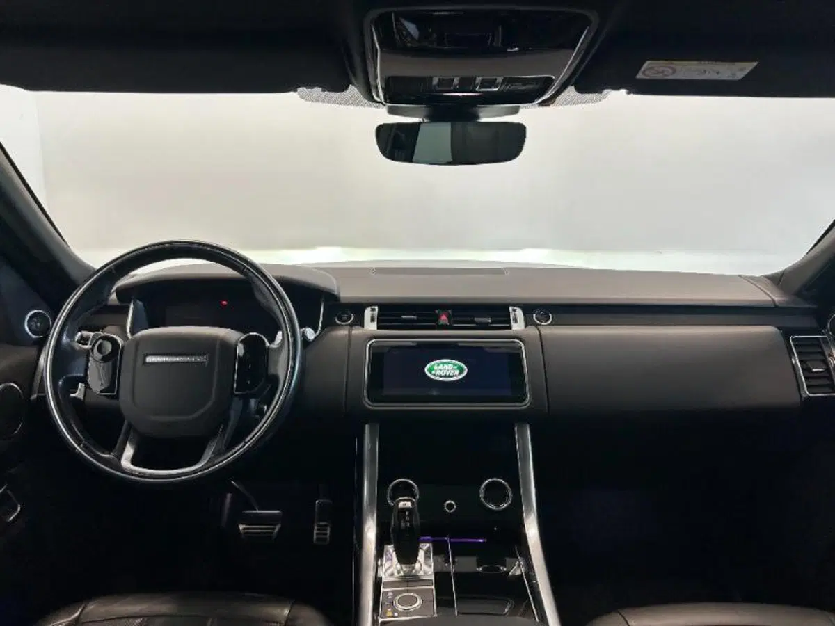 Land Rover Range Rover Sport usata a Venezia (11)