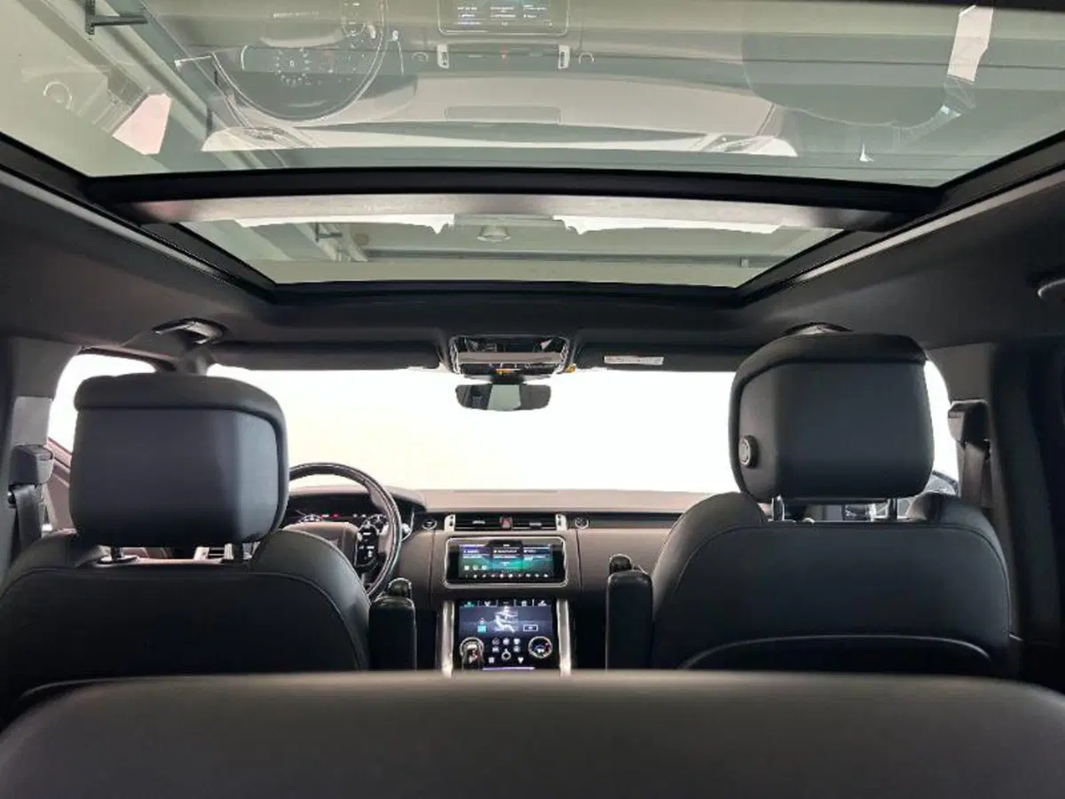 Land Rover Range Rover Sport usata a Venezia (13)