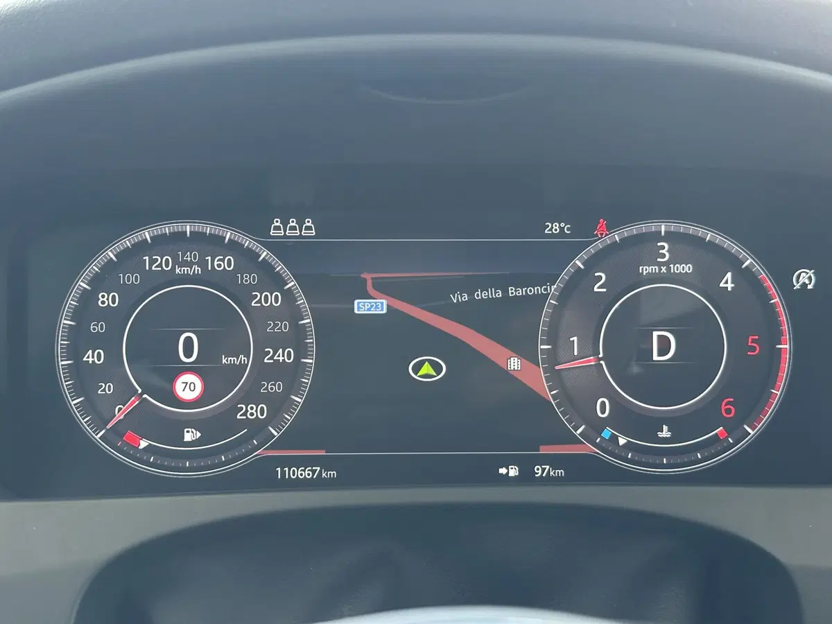 Jaguar F-Pace usata a Lodi (10)