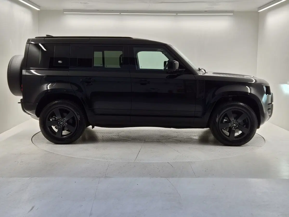 Land Rover Defender usata a Bergamo (6)