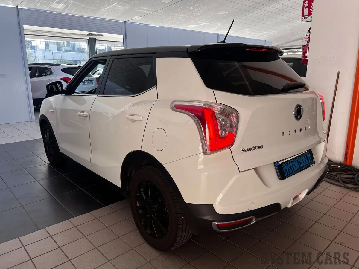 Ssangyong Tivoli usata a Monza e Brianza (5)