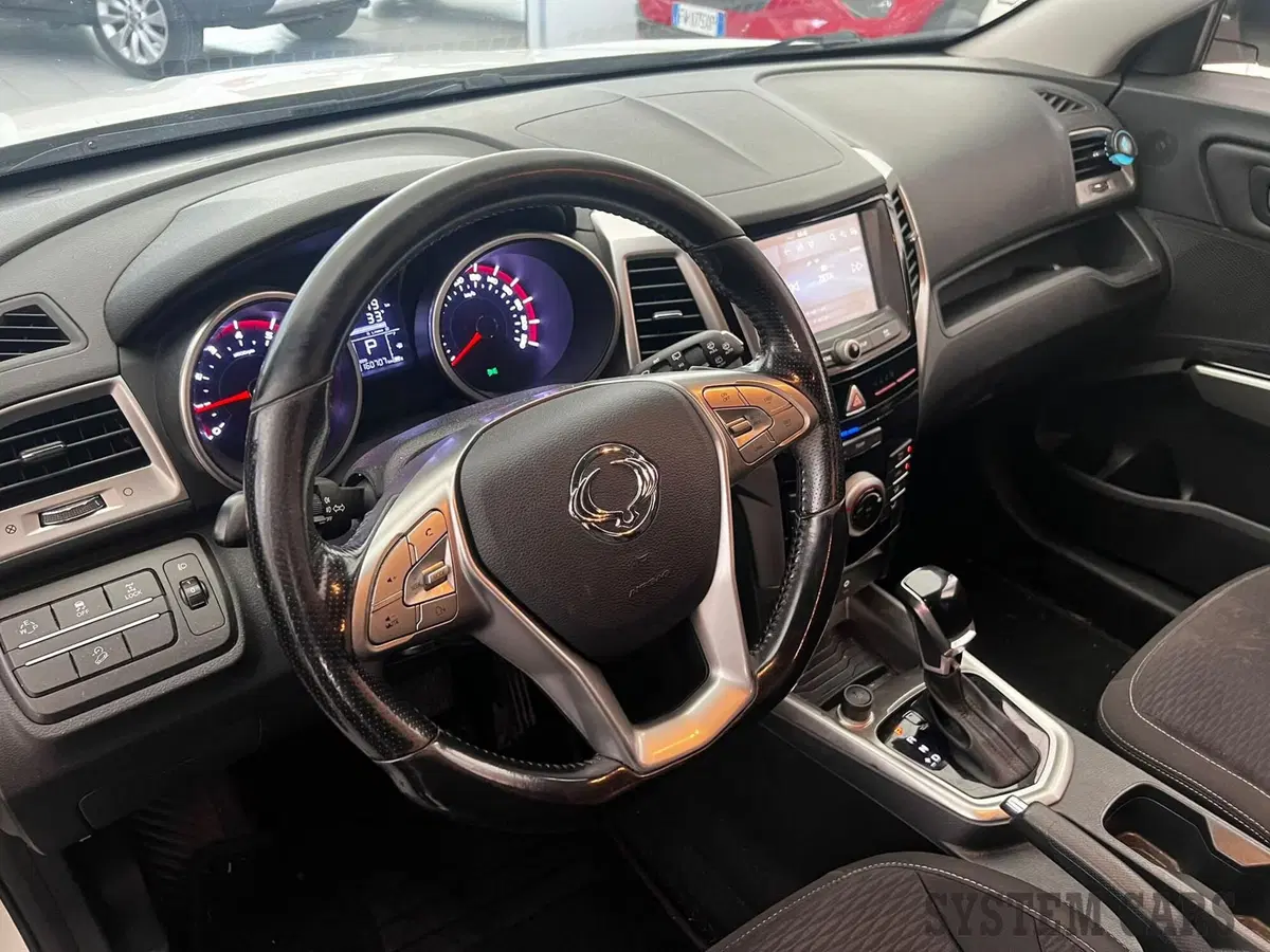 Ssangyong Tivoli usata a Monza e Brianza (8)