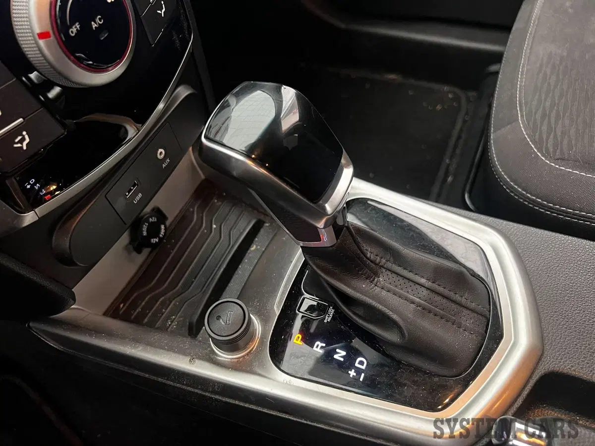 Ssangyong Tivoli usata a Monza e Brianza (9)
