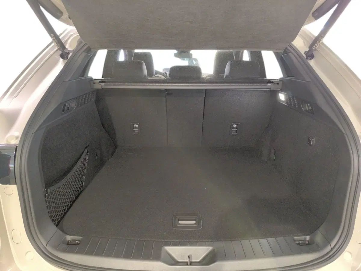 Mazda CX-60 nuova a Udine (10)