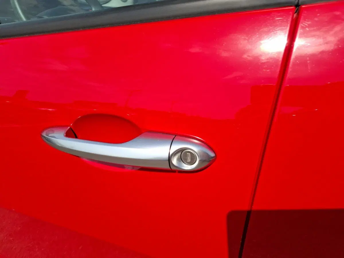 Lancia Ypsilon usata a Latina (9)