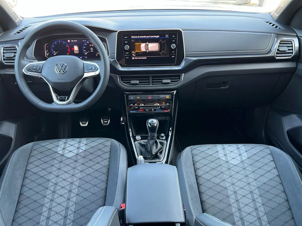 Volkswagen T-Cross nuova a Siena (10)