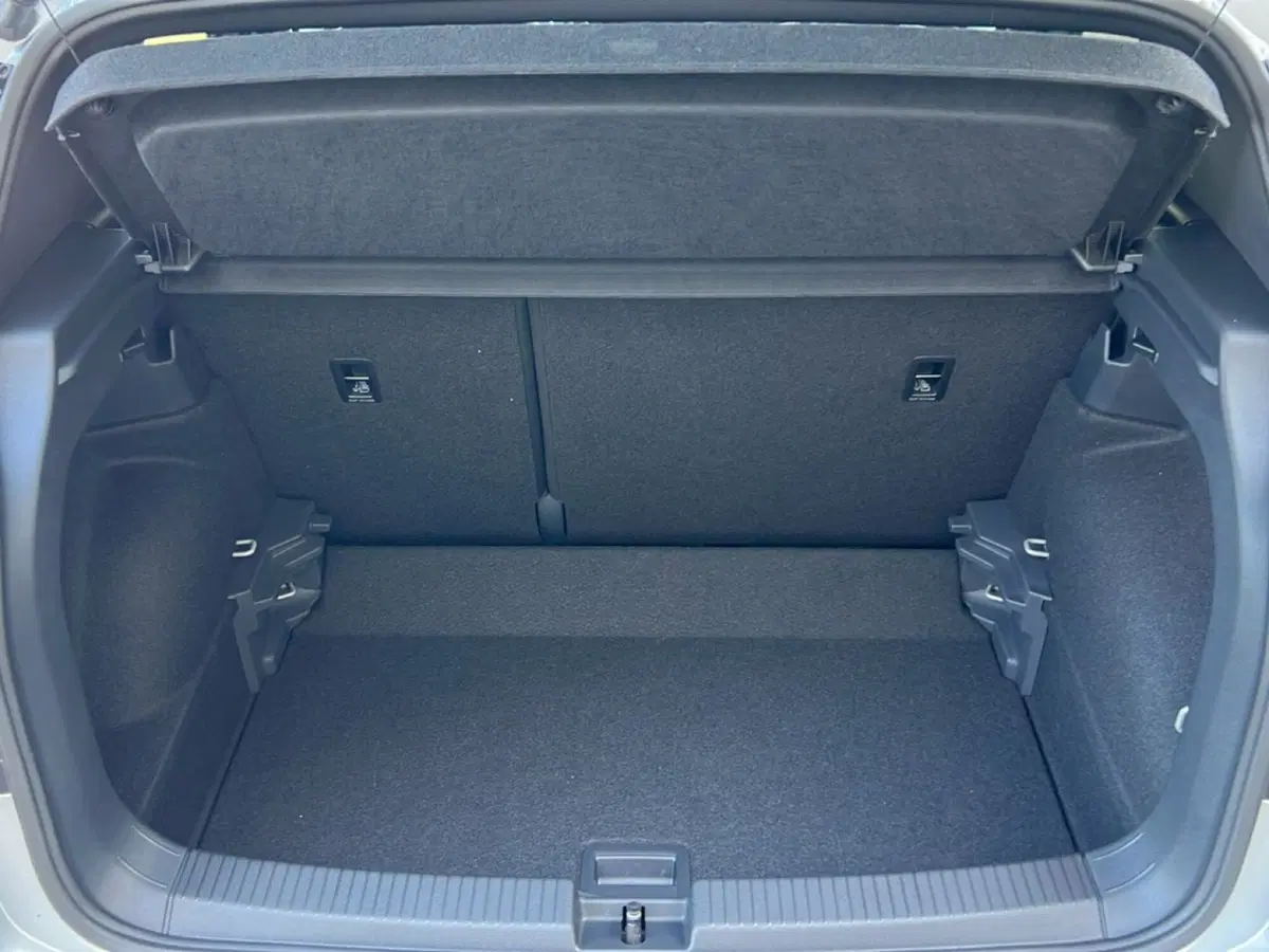 Volkswagen T-Cross nuova a Siena (13)