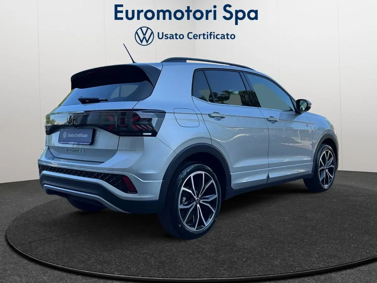 Volkswagen T-Cross nuova a Siena (5)