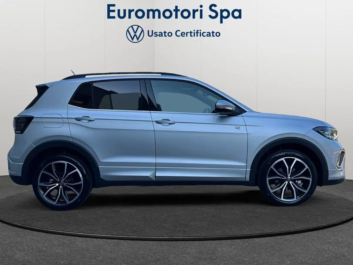 Volkswagen T-Cross nuova a Siena (6)