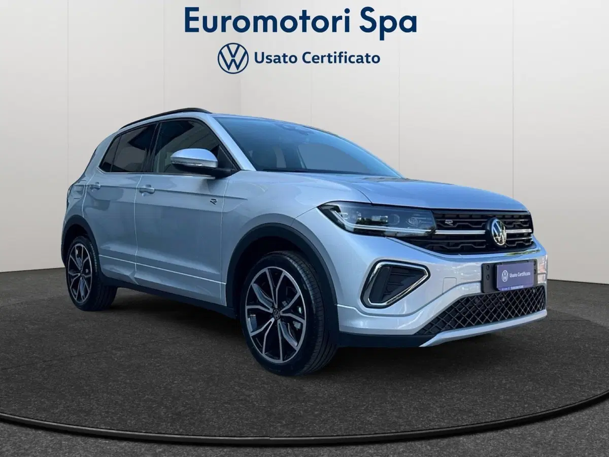 Volkswagen T-Cross nuova a Siena (7)