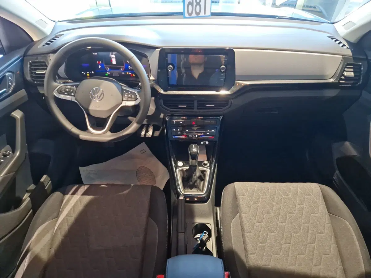 Volkswagen T-Cross nuova a Siena (10)