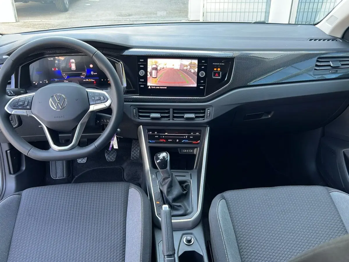 Volkswagen Polo nuova a Siena (12)