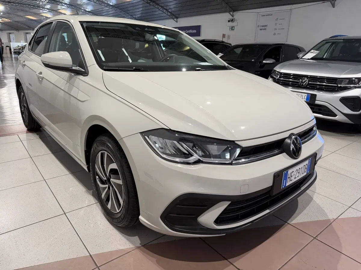 Volkswagen Polo nuova a Genova (6)