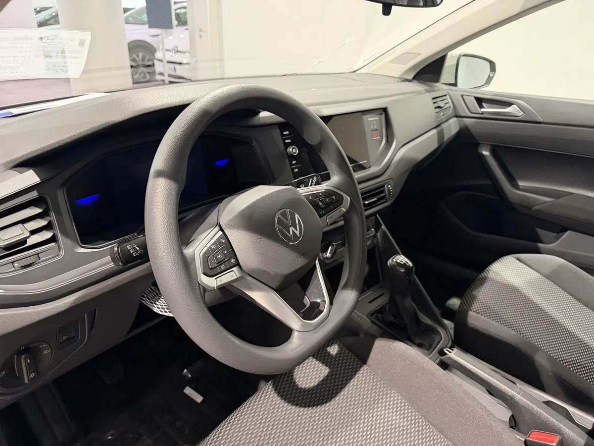 Volkswagen Polo nuova a Genova (8)