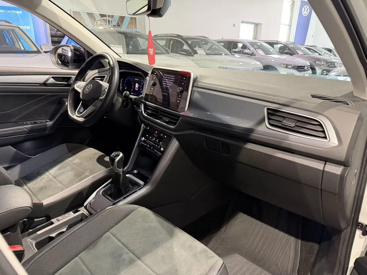 Volkswagen T-Roc usata a Genova (10)