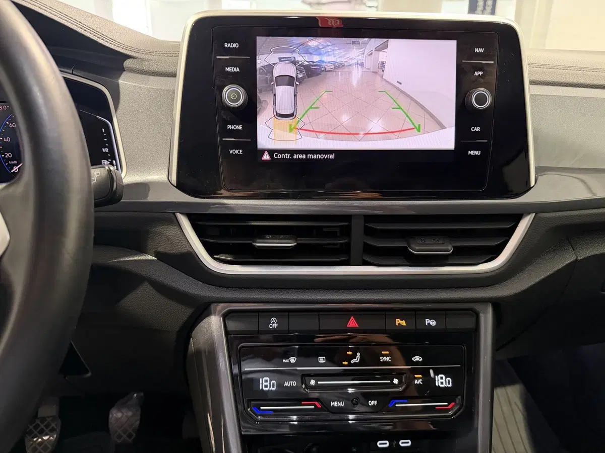 Volkswagen T-Roc usata a Genova (13)