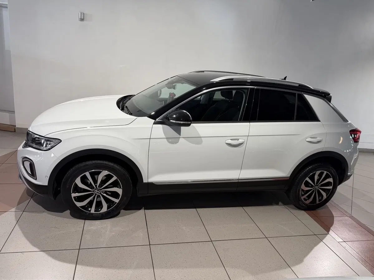 Volkswagen T-Roc usata a Genova (2)