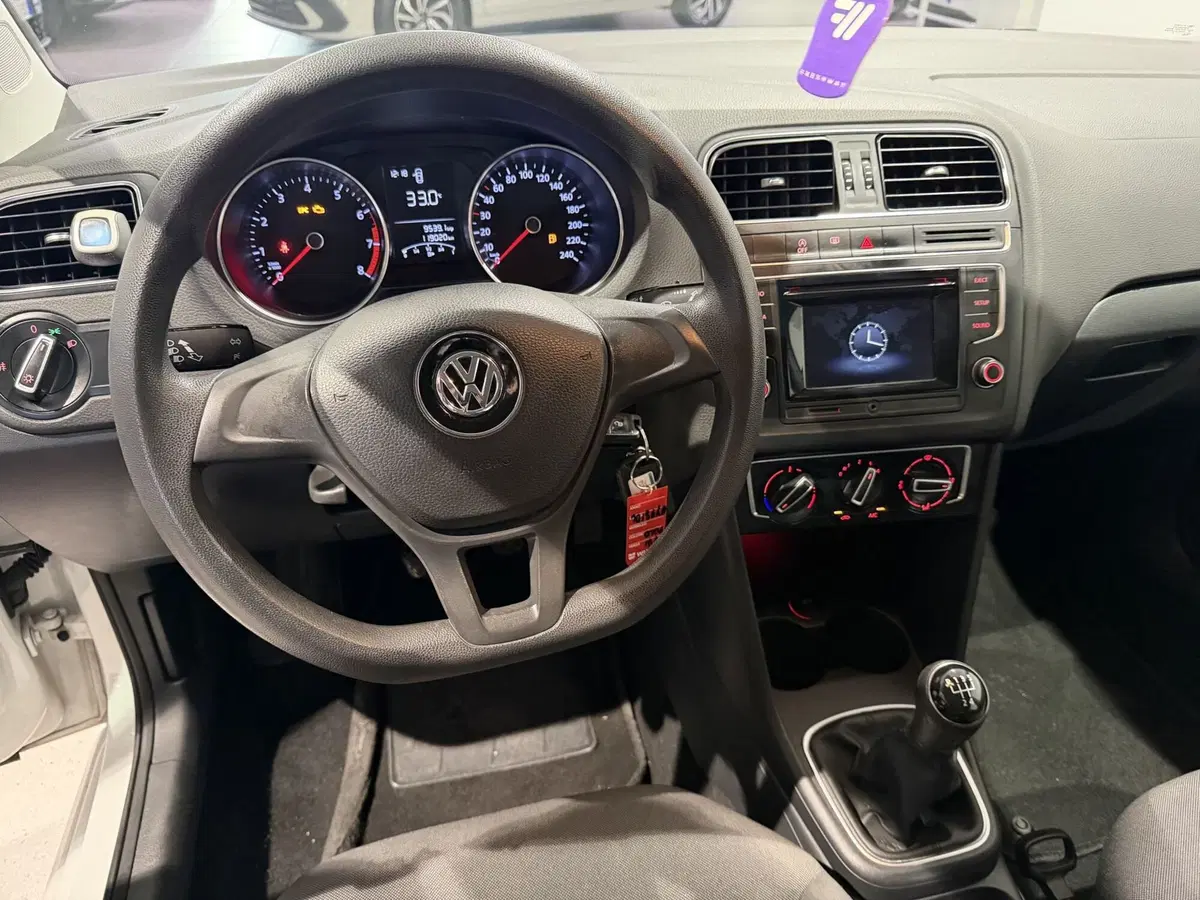 Volkswagen Polo usata a Genova (11)