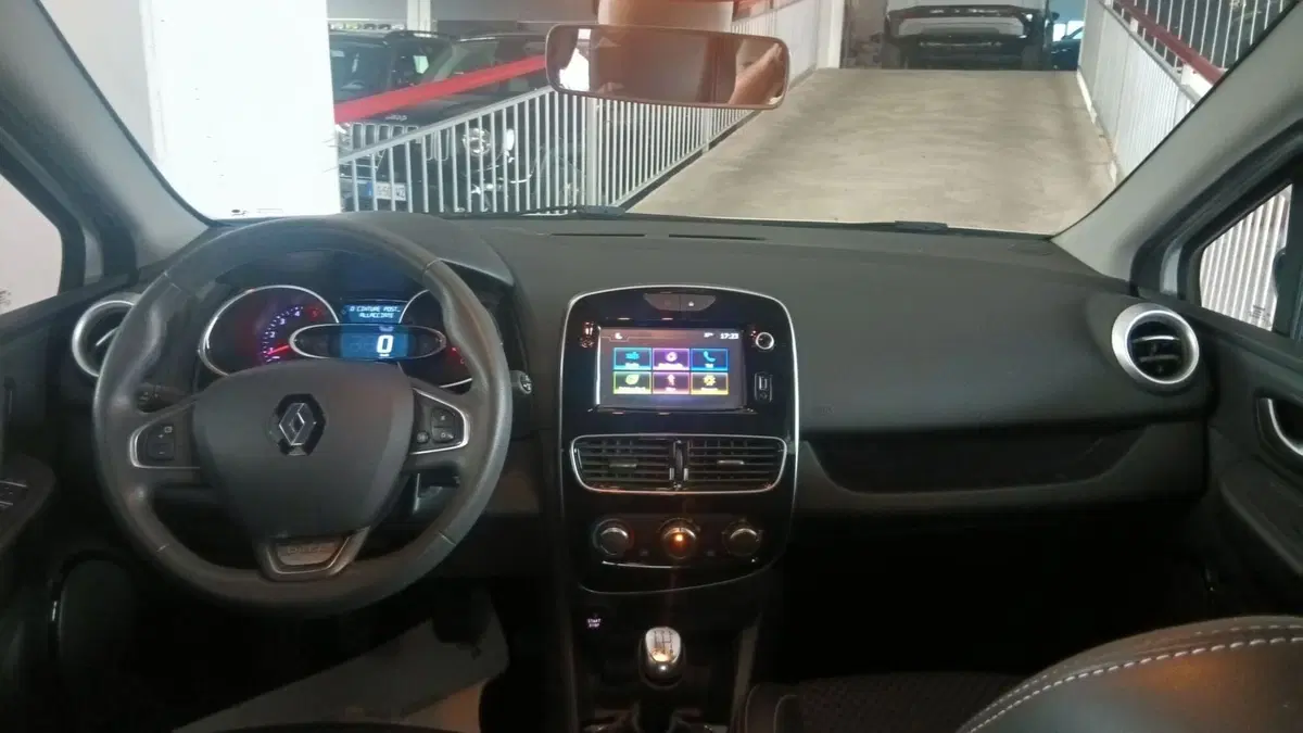 Renault Clio usata a Terni (11)