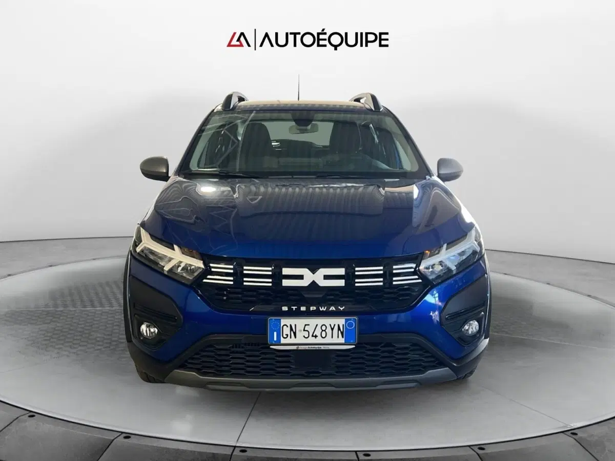 Dacia Sandero usata a Roma (8)