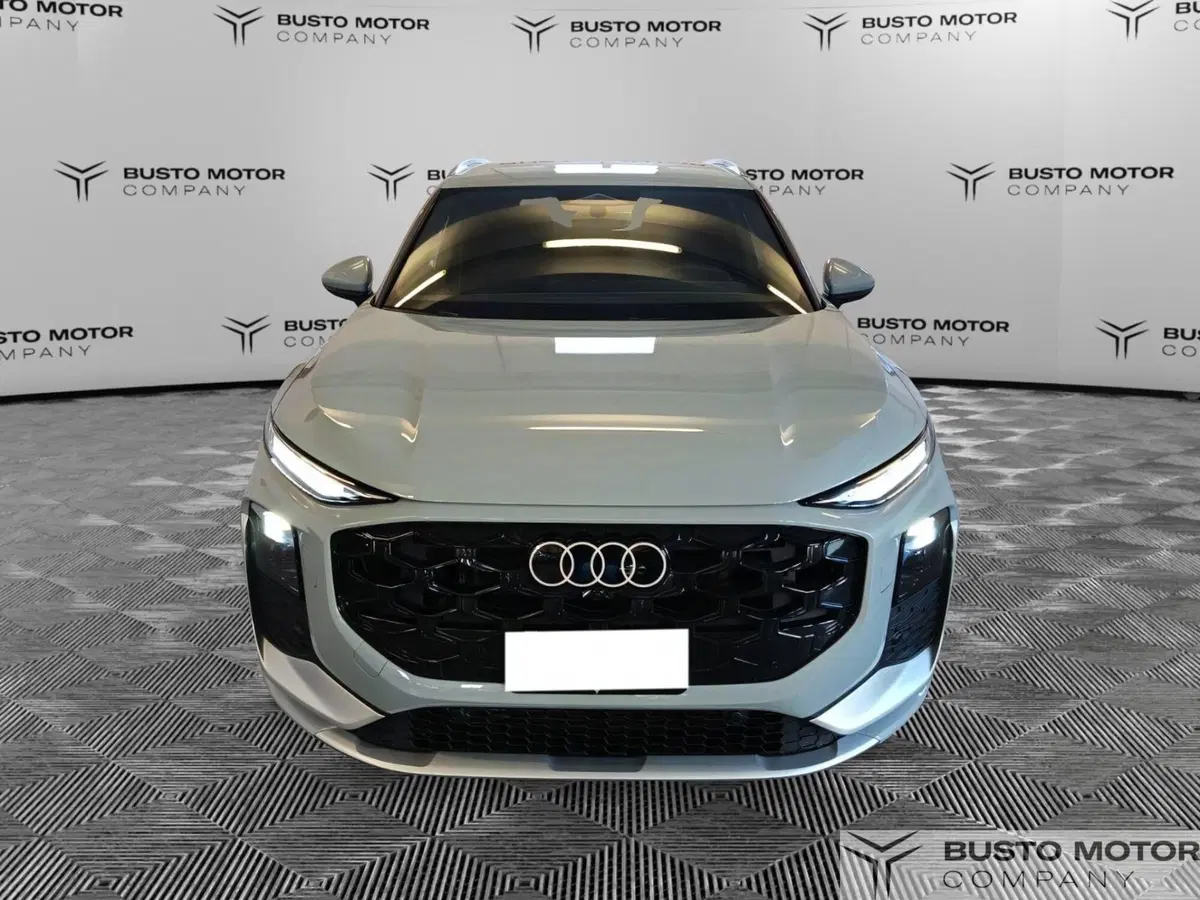 Audi Q3 Sportback usata a Varese (2)