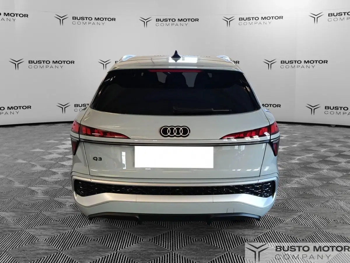 Audi Q3 Sportback usata a Varese (5)
