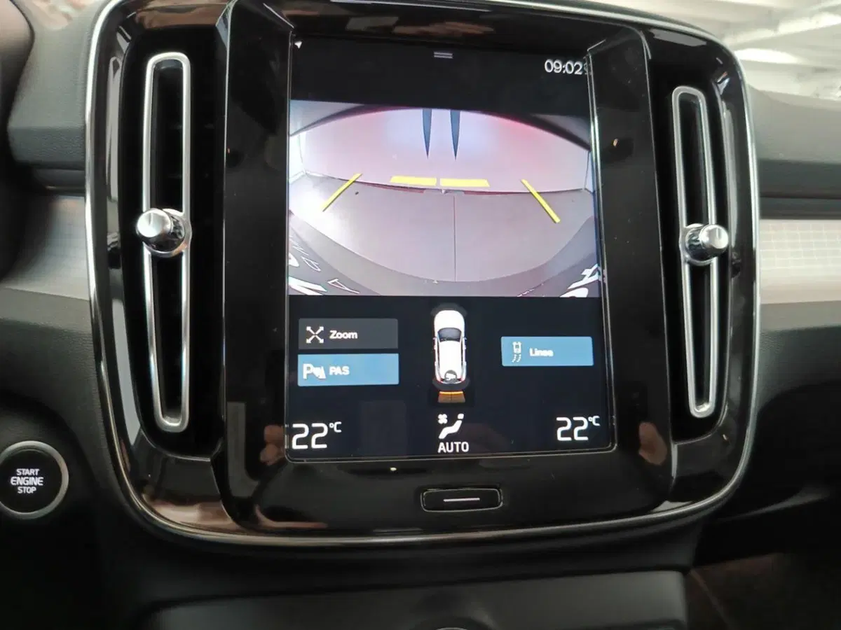 Volvo XC40 usata a Varese (14)