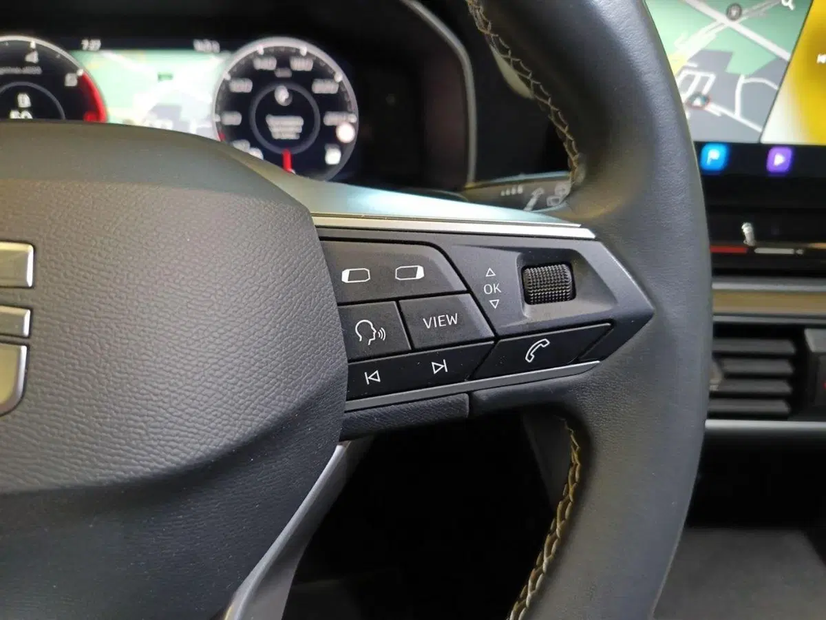 SEAT Leon ST usata a Varese (16)