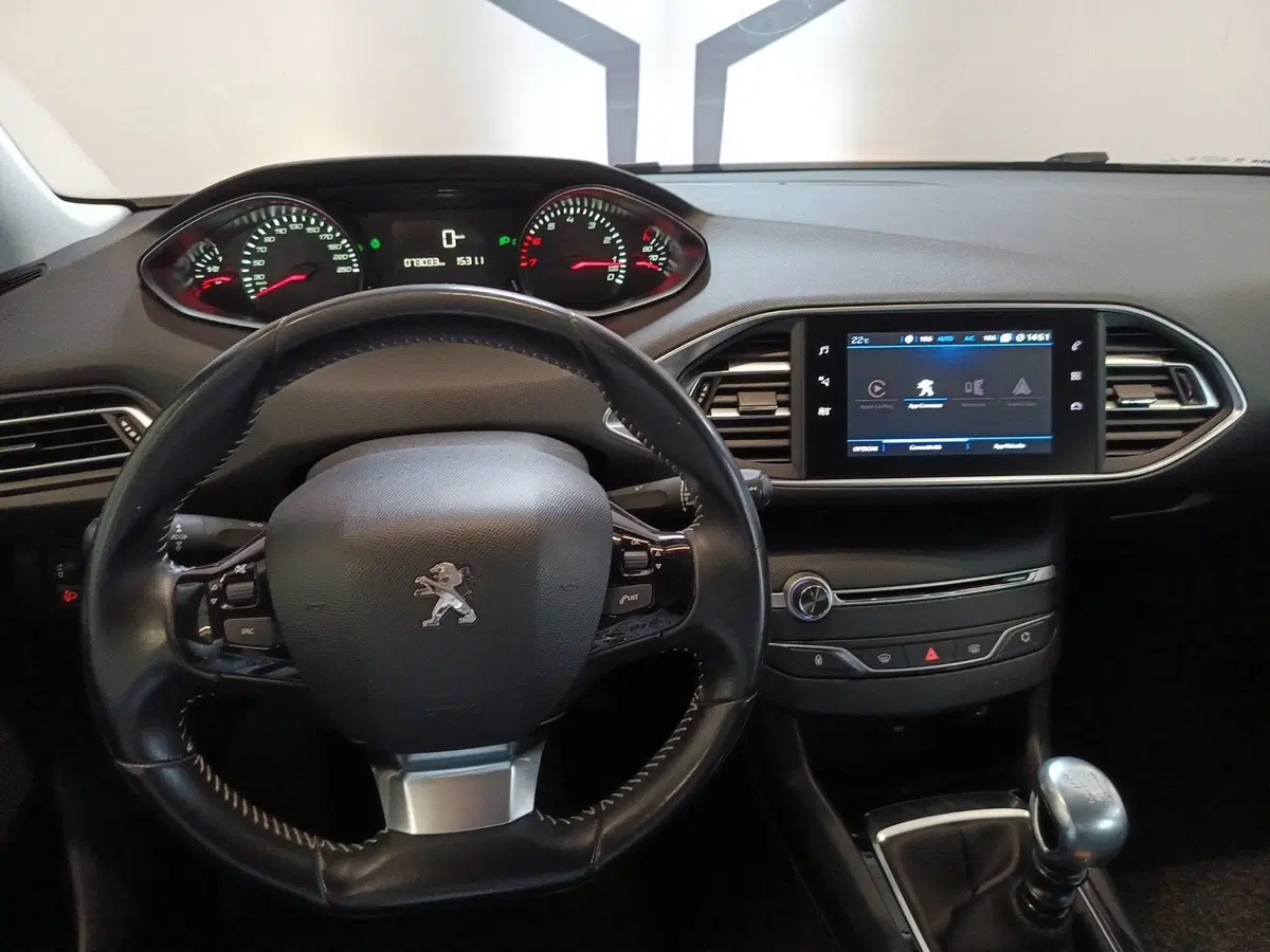 Peugeot 308 SW usata a Varese (11)