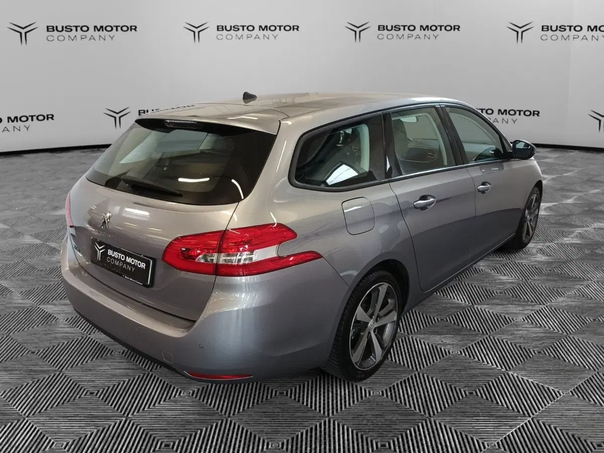 Peugeot 308 SW usata a Varese (4)