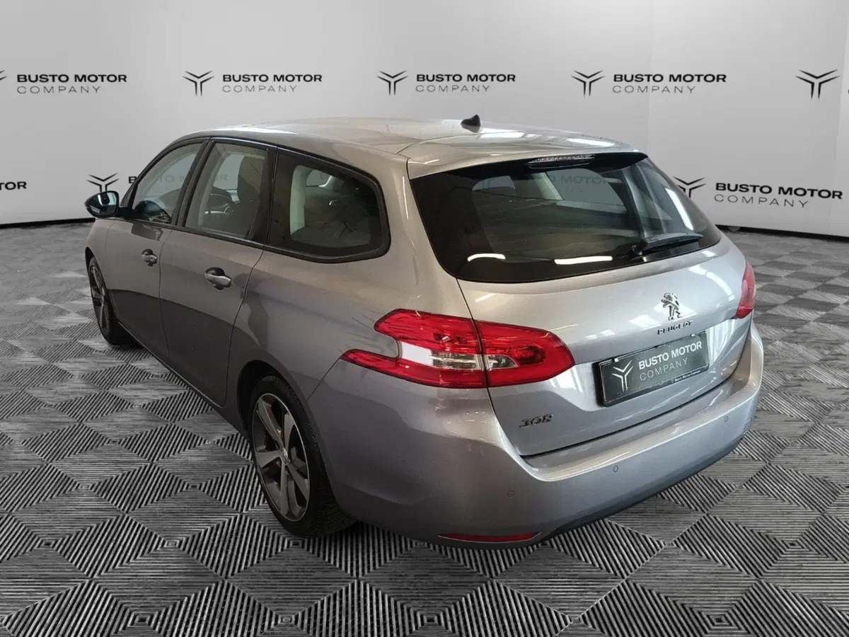 Peugeot 308 SW usata a Varese (6)