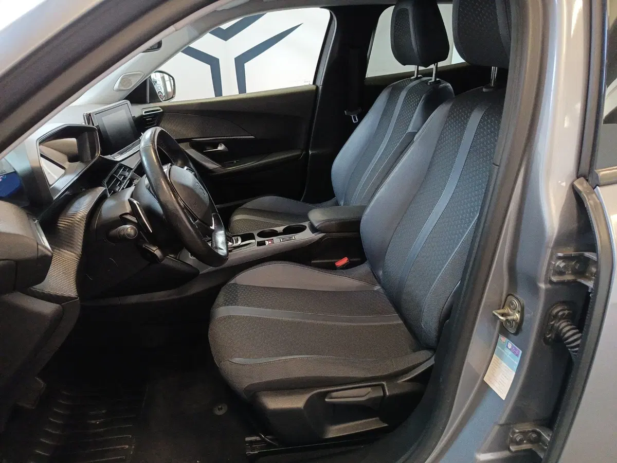 Peugeot 2008 usata a Varese (8)