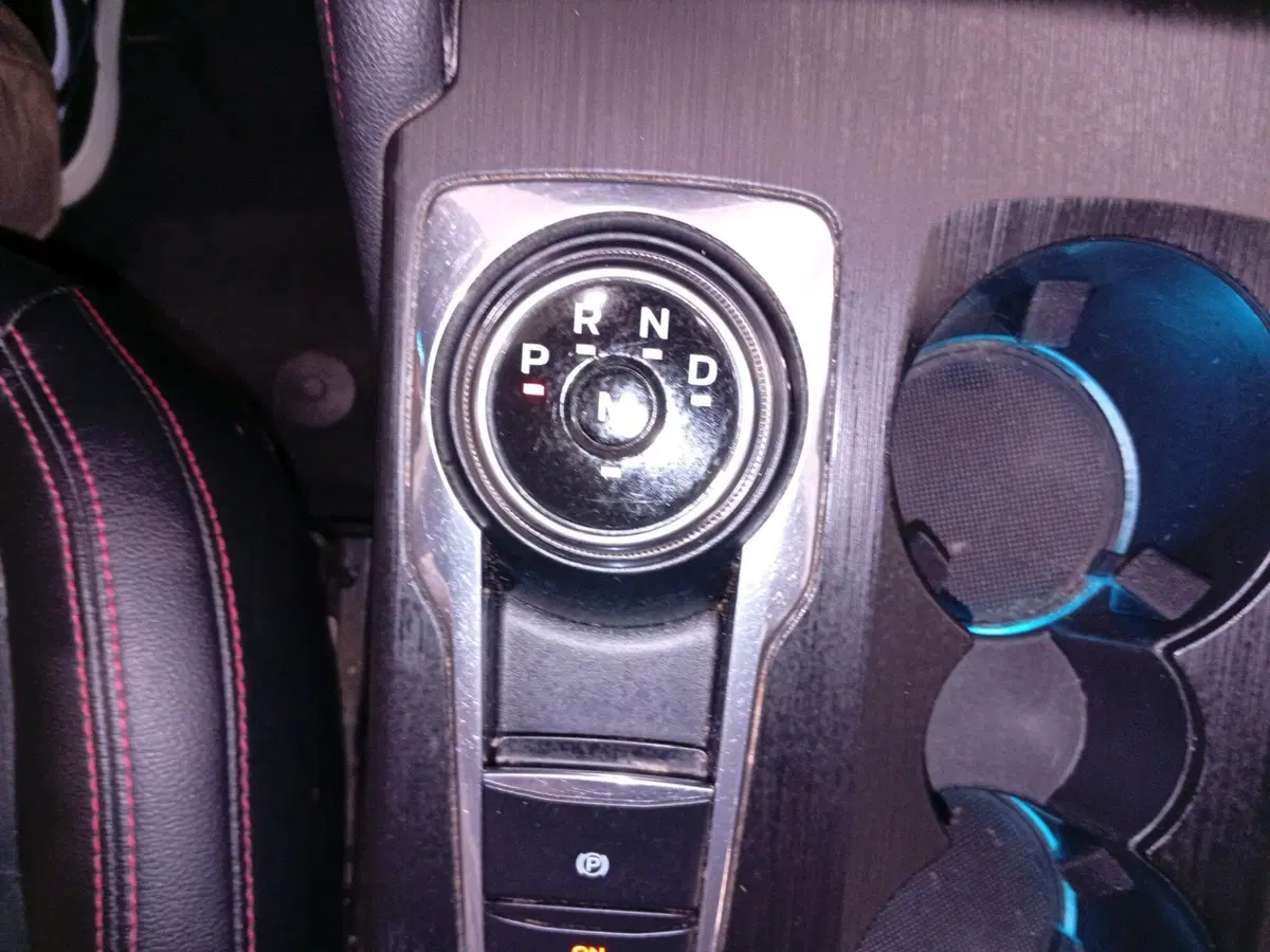 Ford Kuga usata a Varese (15)
