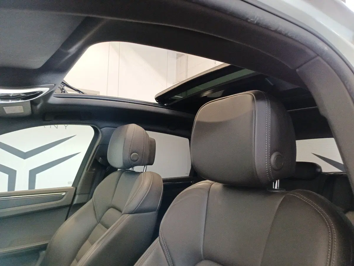 Porsche Macan usata a Varese (16)
