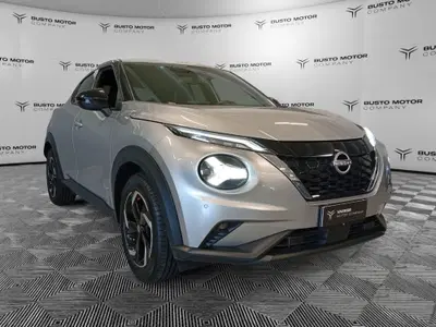 Nissan Juke 1.6 hev N-Connecta del 2024 usata a Varese
