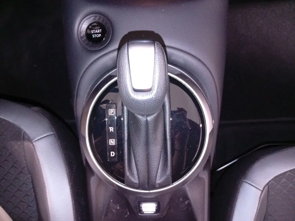 Nissan Juke usata a Varese (14)