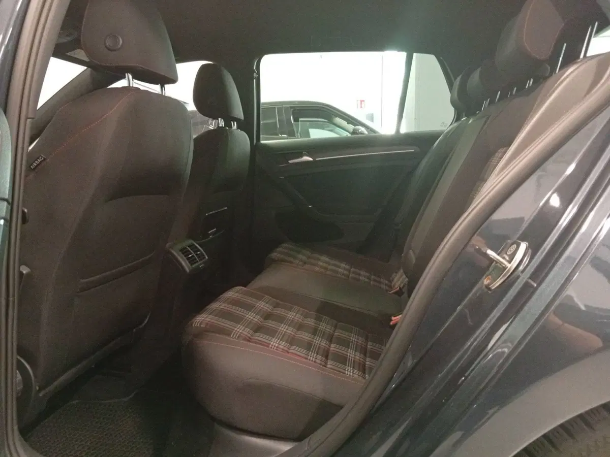 Volkswagen Golf usata a Varese (9)