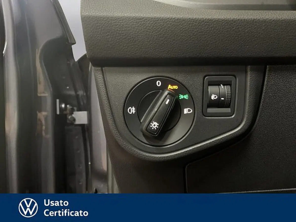 Volkswagen Polo nuova a Vicenza (16)
