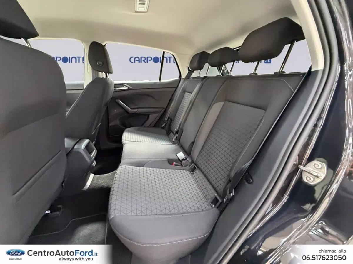 Volkswagen T-Cross usata a Roma (13)