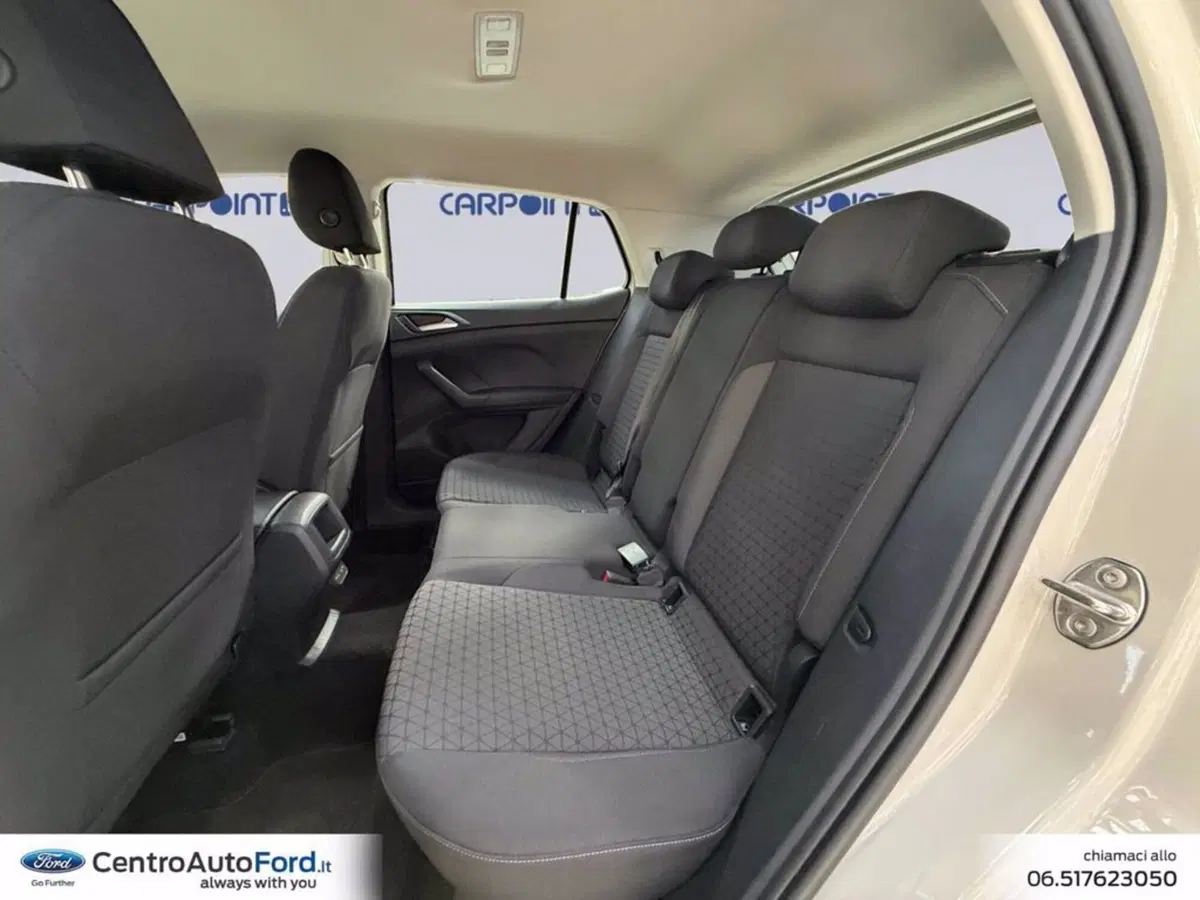 Volkswagen T-Cross usata a Roma (13)