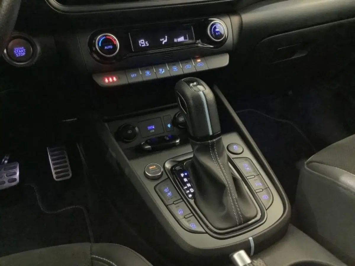 Hyundai Kona usata a Catania (8)