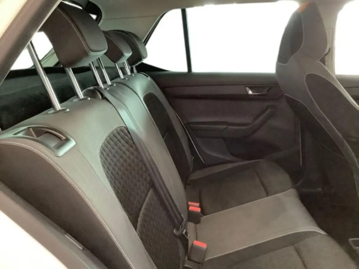 Skoda Fabia usata a Catania (11)
