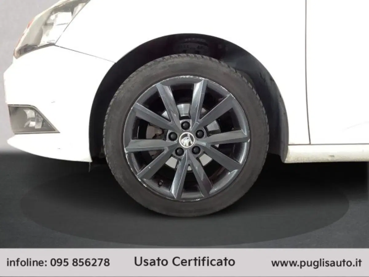 Skoda Fabia usata a Catania (14)