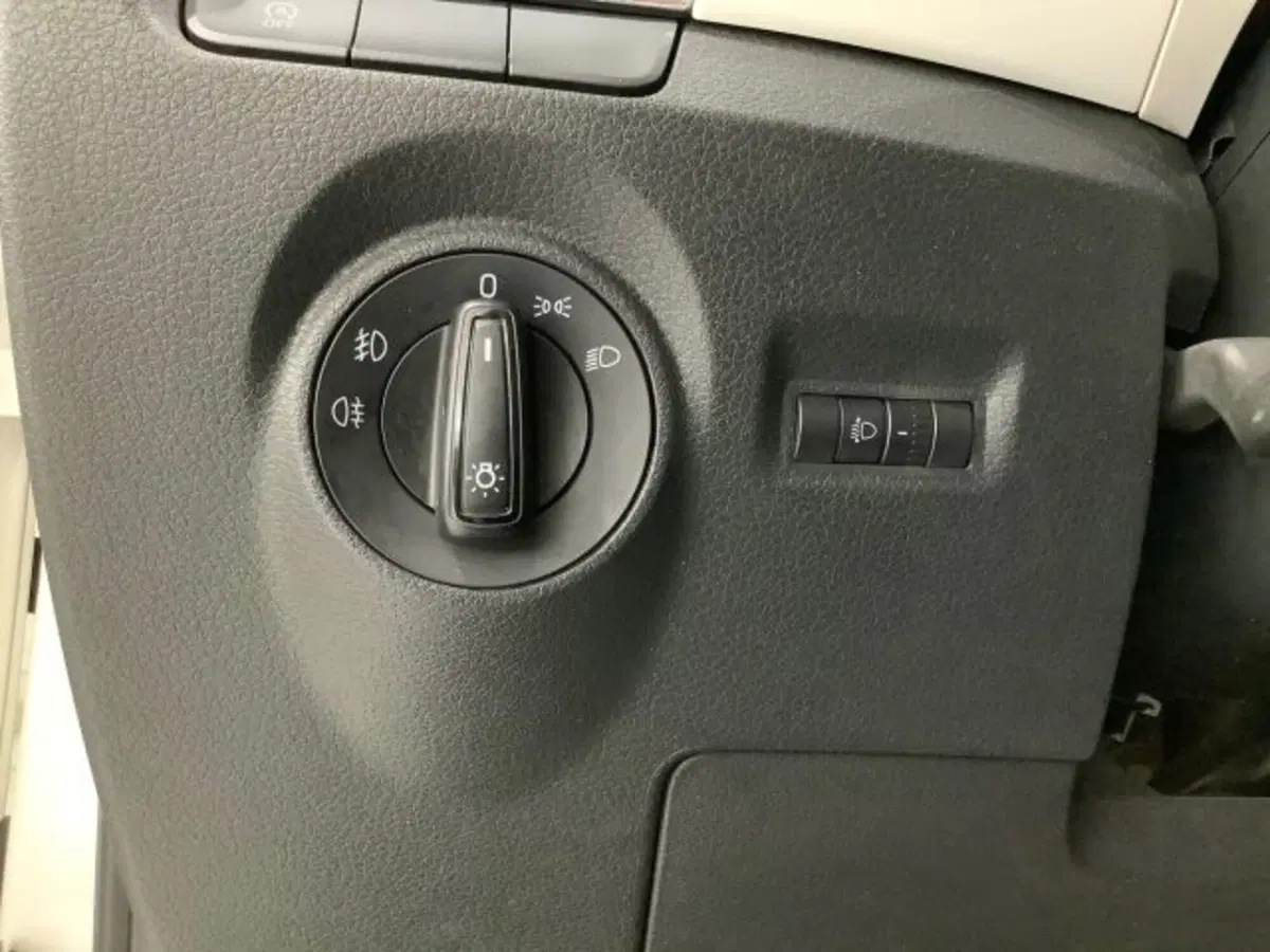 Skoda Fabia usata a Catania (18)