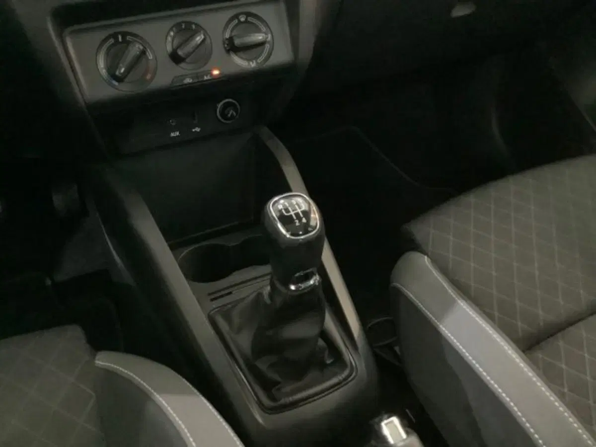 Skoda Fabia usata a Catania (8)