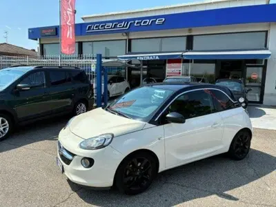 Opel Adam 1.2 70 CV Glam del 2019 usata a Abbiategrasso