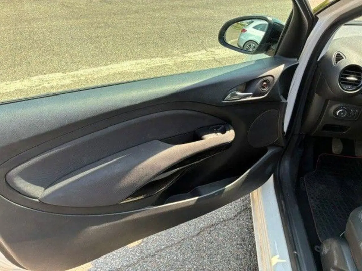 Opel Adam usata a Milano (11)